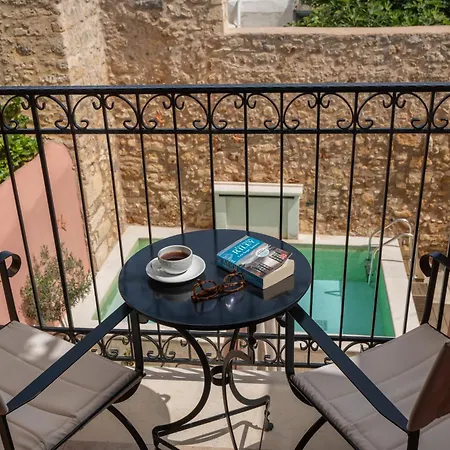 Phaedra (adults Only) 酒店 4*