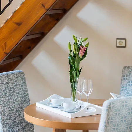 Phaedra (adults Only) 酒店 4*