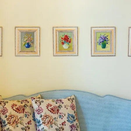 Phaedra (adults Only) 4*