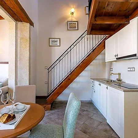 Phaedra (adults Only) Otel Resmo