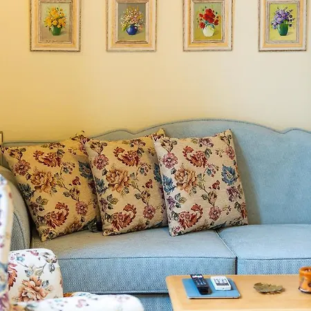 Phaedra (adults Only) 4*