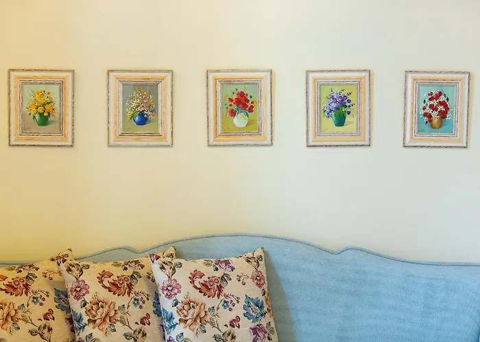 Phaedra (adults Only) 4*